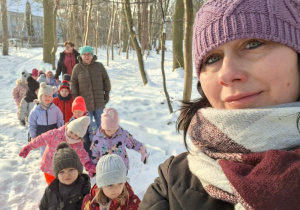 Spacer przez Lasek Lindego