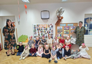 Fotografia tuż przed występem z okazji "Dnia Babci i Dziadka"