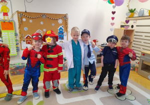 Tak wystrojeni, po rozgrzewce zumbowej byliśmy gotowi na dalsze tańce hulańce