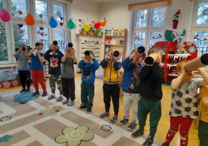 Ahoy Piraci, strzeżcie się, nadchodzimy - kreatywne zabawy z tekturowymi tubami