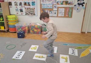 Gimnastyka - ślady dinozaurów