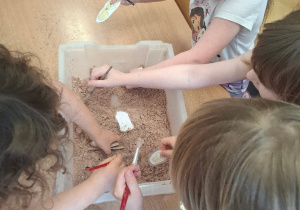 Zabawa w paleontologa