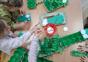 Kończenie "Krokodylków" z materiałów wtórnych cz 1