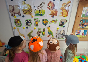 "Dzikie zwierzęta" - zabawa z maskami zwierząt