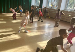 Zabawy u Pani Krysi tym razem z packami na muchy