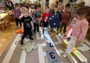 Ogrody Willego - wspaniała pomoc doskonaląca umiejętność przeliczana do 10