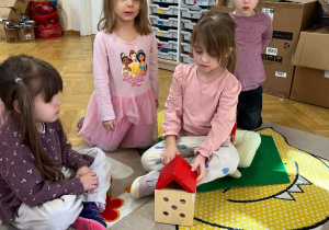 Dzięki zabawie odwiedziliśmy Krainę liczb wzmacniając poczucie własnej wartości