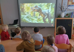 Oglądamy film edukacyjny 1