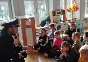 Poznajemy zawód - pilot samolotu