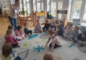 Zabawy w języku angielskim z Panią Iwonką