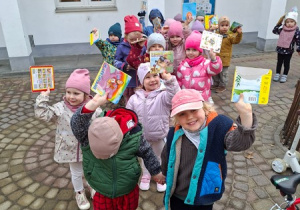 Spacer do punktu pozostawiania książek