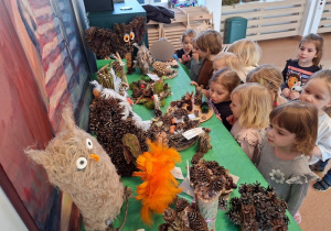 Podziwiamy prace konkursowe w MDKu