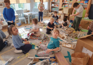 Śmieci - zabawki - kreatywne zabawy dzieci cz. 4