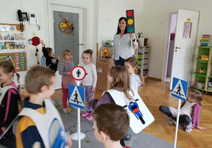 Zabawy w ruchu drogowym po angielsku to ciekawa zabawa