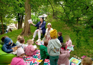 "Czytanie na Polanie" - czas z literaturą w ogrodzie