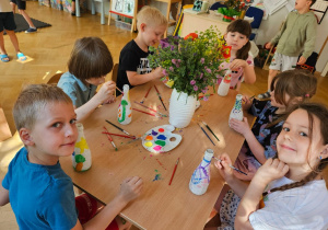 Malujemy flakony na Dzień Mamy
