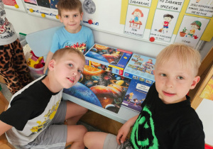 W kąciku kosmonauty - układamy puzzle