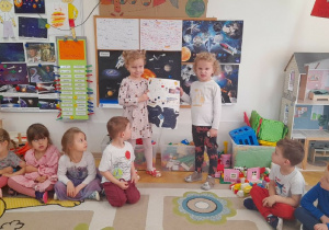 Nasze ekspertki - Ania i Mania oraz pytanie co to są gwiazdy i gwiazdozbiory