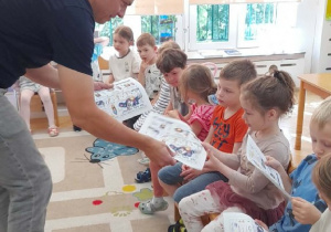 Otrzymaliśmy piękną instrukcję z budową rakiety