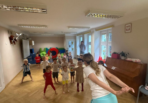 Trening Sportowy z Trenerką Iwonką