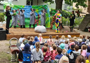 Dzień Dziecka - występ Teatru Rodzica